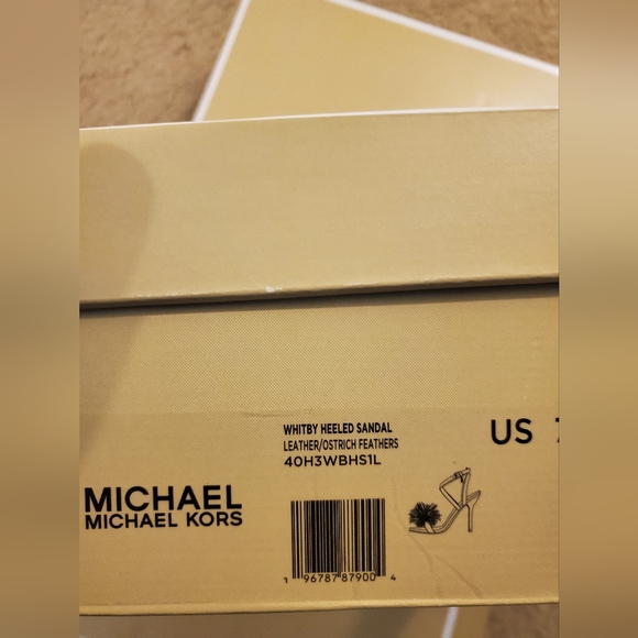 Micheal Kors Whitby Feather Trim Leather Sandals/Black - Picture 9 of 9